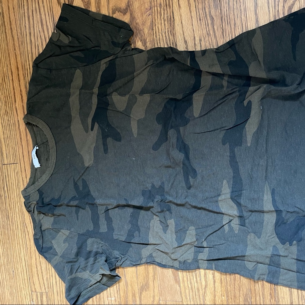 Tna green camo tee